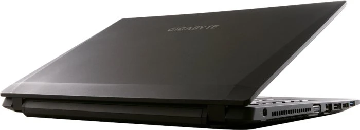 GIGABYTE P15F v2, Core i7-4710MQ, 8GB RAM, 1TB HDD, GeForce GTX 850M, DE