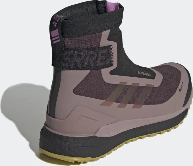 adidas Terrex Free Hiker Cold.RDY shadow maroon/wonder red/pulse lilac (Damen)