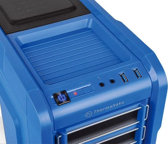 Thermaltake Chaser A31 Thunder Edition, Acrylfenster