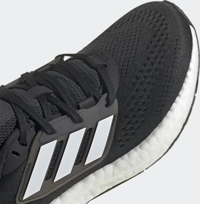 adidas Pureboost 22 core black/carbon (Herren)