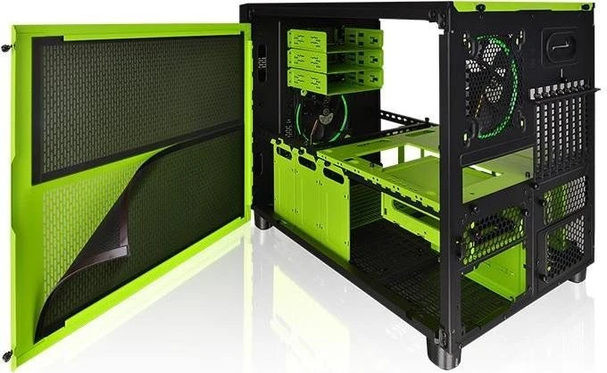 Thermaltake Core X5 Riing Edition, Acrylfenster