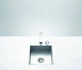 Dornbracht Küchenbecken aus Edelstahl 390x405x150mm Einbau Becken mittig edelstahl gebürstet