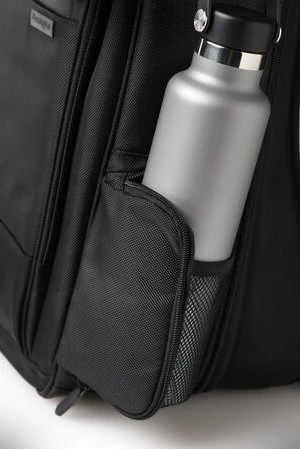 Kensington Contour 2.0 Pro 17" Laptop Rucksack schwarz