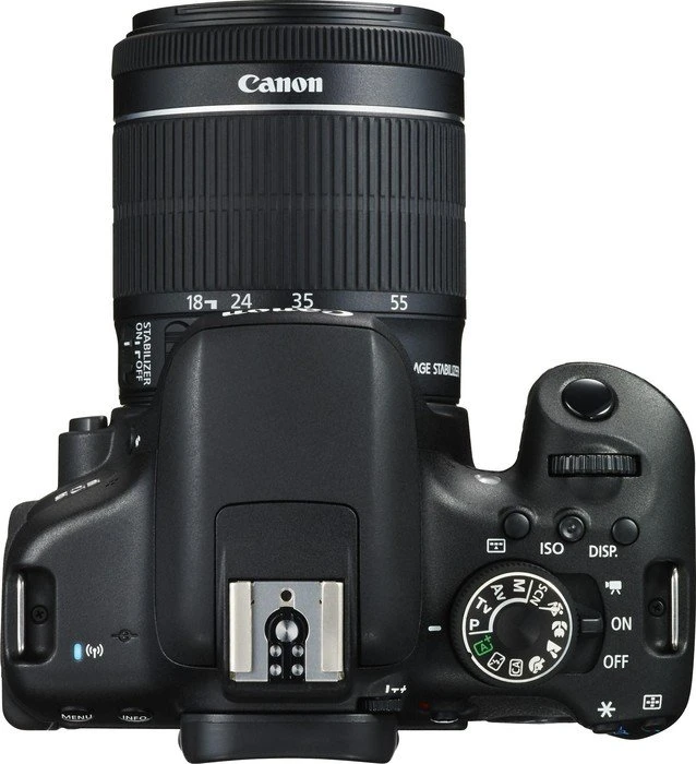 Canon EOS 750D mit Objektiv EF-S 18-55mm 3.5-5.6 IS STM