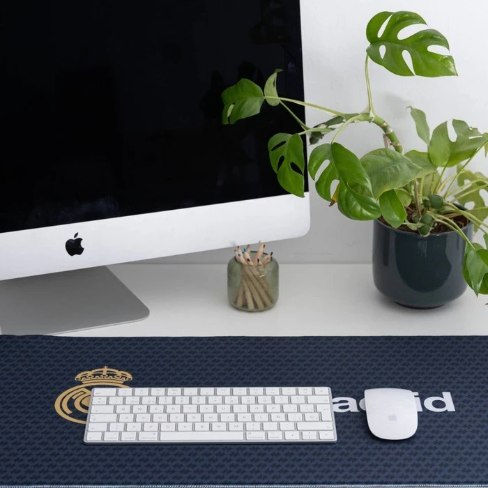 Grupo Erik Editores Real Madrid XL Mousepad, 800x350mm, blau/gold
