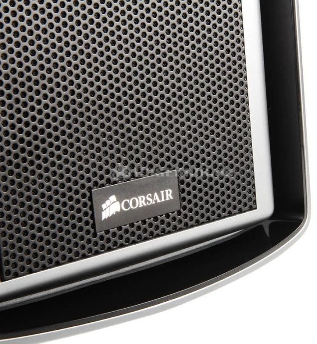 Corsair Graphite Series 600T silber, Acrylfenster