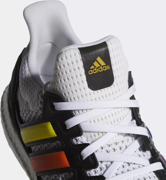 adidas Ultraboost S&L Pride cloud white/core black/gold metallic