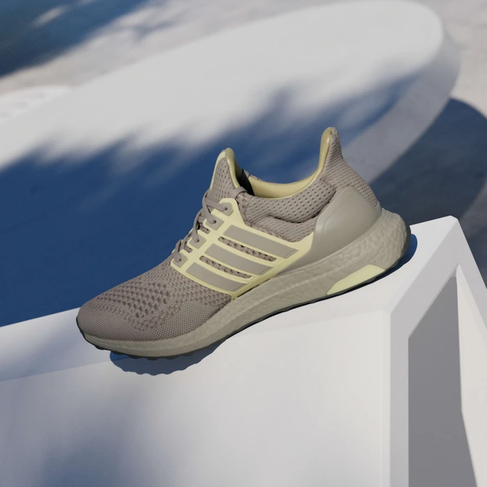 adidas Ultraboost 1.0 putty beige/powder yellow/core black