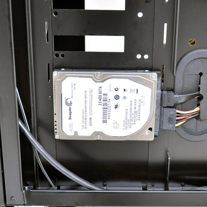 Lian Li PC-A51WRX schwarz/rot, Acrylfenster