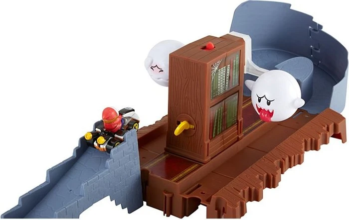 Mattel Hot Wheels Mario Kart Boo's Spooky Sprint Track Set