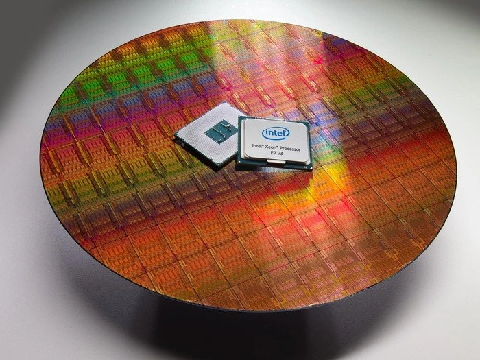 Intel Xeon E7-8890 v3, 18C/36T, 2.50-3.30GHz, tray
