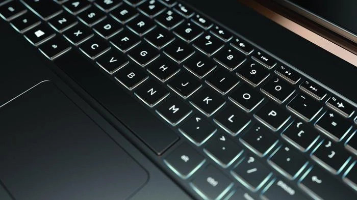 HP Spectre 13-v002ng, Dark Ash Silver/Luxe Copper, Core i7-6500U, 8GB RAM, 256GB SSD, DE