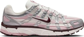 Nike P-6000 summit white/plum chalk/burgundy crush/black (Damen)