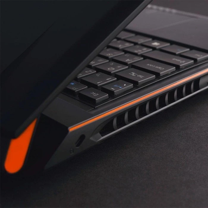 GIGABYTE P55K v5, Core i7-6700HQ, 8GB RAM, 1TB HDD, GeForce GTX 965M, DE