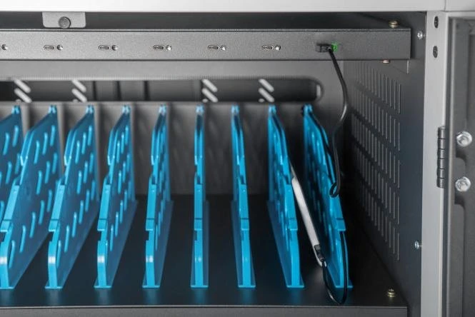 Digitus Mobiler Desktop Ladeschrank, für Notebooks, für 30 Geräte bis 15.6"
