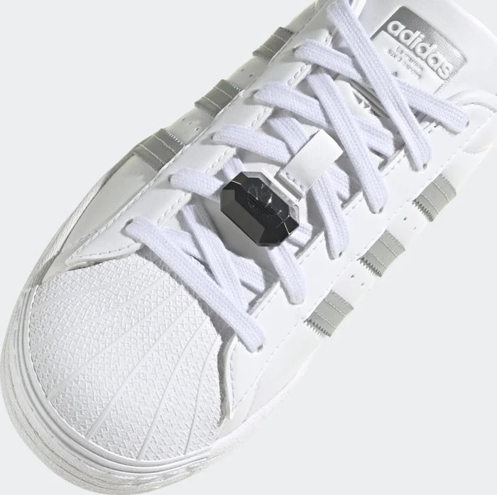 adidas Superstar cloud white/silver metallic/core black (Damen)