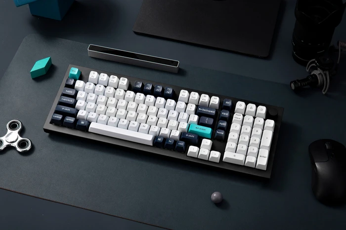 Keychron Q5 Max, Carbon Black, 96%, LEDs RGB, hot-swap, Gateron Jupiter BANANA, USB/Bluetooth, US