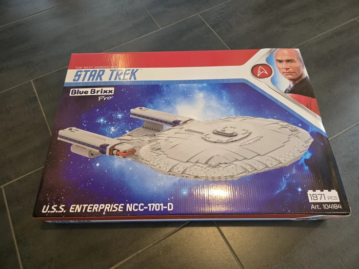 BlueBrixx Pro Star Trek USS Enterprise NCC-1701-D