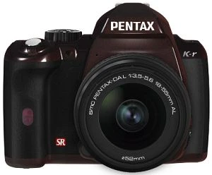Pentax K-r braun mit Objektiv smc DA L 18-55mm 3.5-5.6 AL