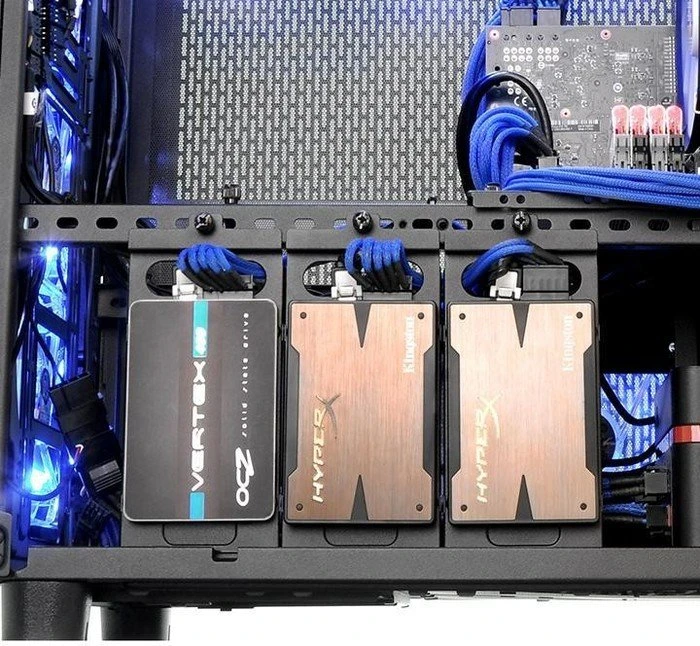 Thermaltake Core X5, Acrylfenster