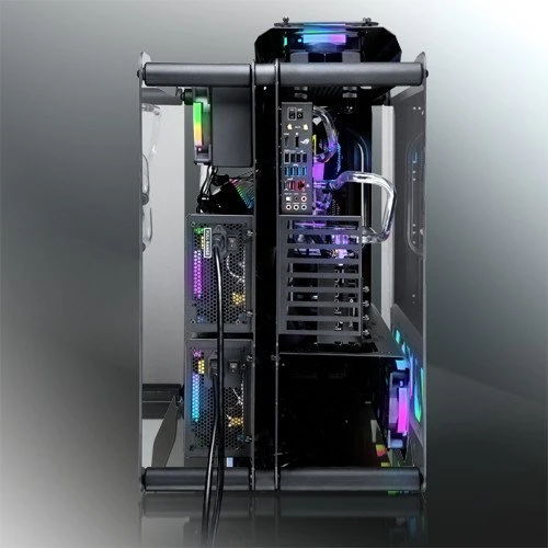 Raijintek Enyo, Glasfenster