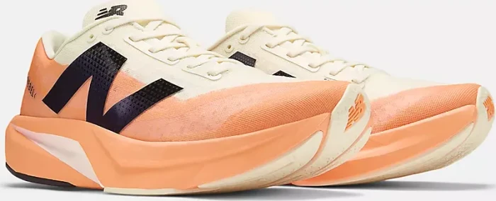 New Balance FuelCell Rebel v4 (Herren)