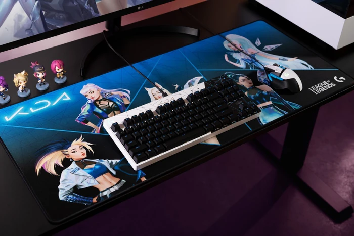 Logitech G Pro Gaming Keyboard, K/DA Edition, TKL, GX-BLUE, USB, FR