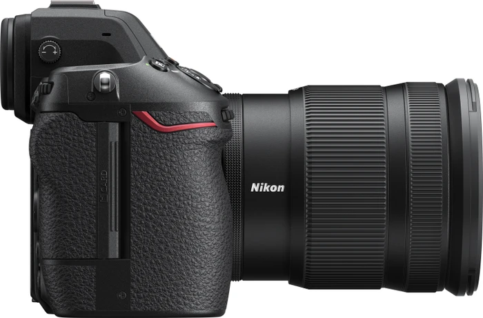 Nikon Z 8 mit Objektiv Z 24-120mm 4.0 S