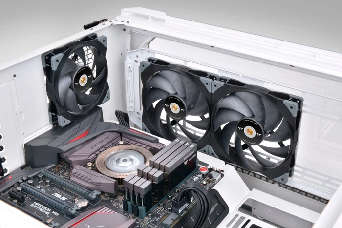 Thermaltake SWAFAN GT14 TT Premium Edition, schwarz, 140mm