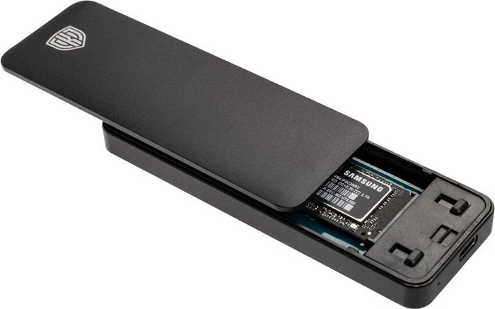 Kolink M.2 PCIe SSD enclosure with USB-C, USB-C 3.1