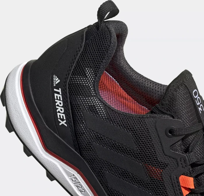 adidas Terrex Agravic GTX core black/solar red (Herren)