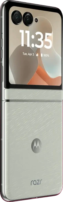 Motorola Razr 60 PANTONE Lightest Sky