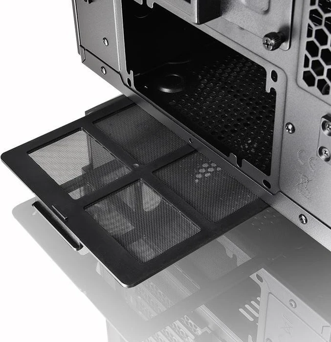 Thermaltake Level 20 GT, Glasfenster