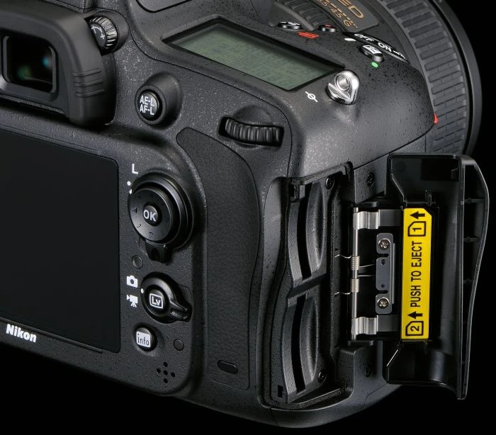 Nikon D600 mit Objektiv AF-S 24-85mm 3.5-4.5 G ED VR