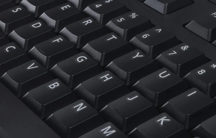 Dell KB522 Business Multimedia-Tastatur, schwarz, USB, UK