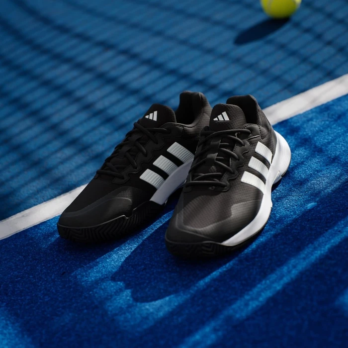 adidas Gamecourt 2.0 core black/cloud white/silver metallic