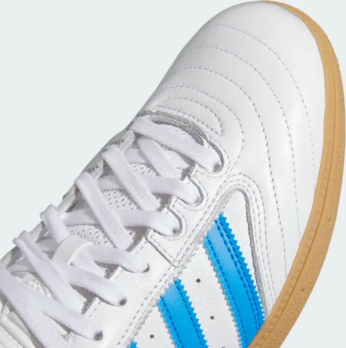 adidas Busenitz cloud white/blue bird/gold metallic (Herren)
