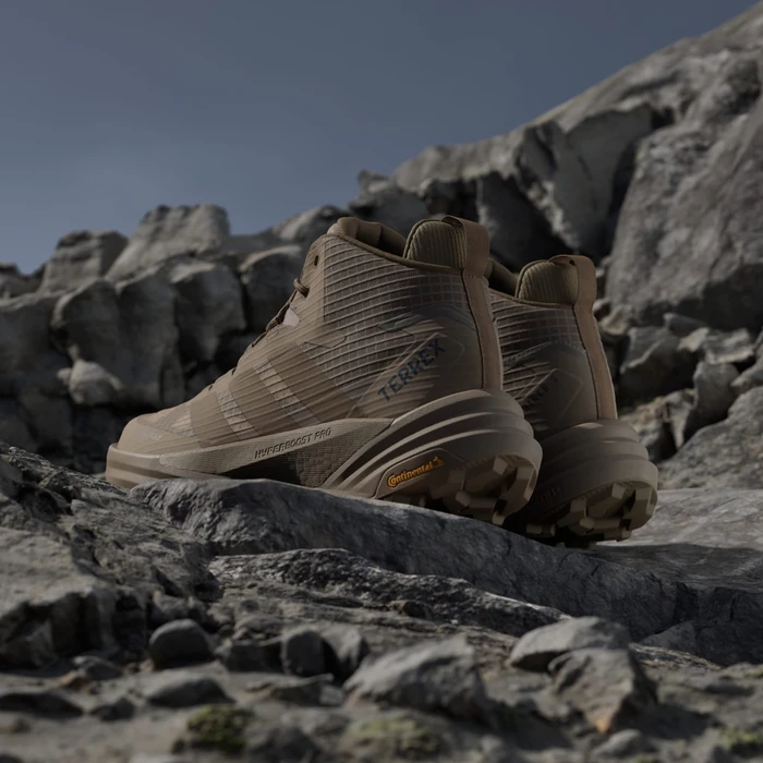 adidas Terrex Freehiker 3 Gore-Tex Mid khaki six/brown oxide/dark brown (Herren)