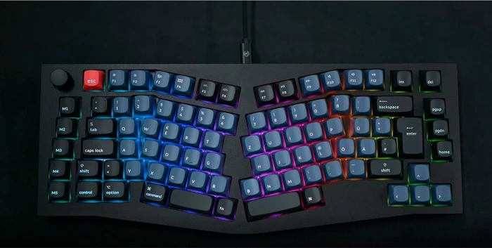 Keychron Q10 Alice, 75% Layout, LEDs RGB, Carbon Black, Gateron G Pro BROWN, USB & USB-A, DE
