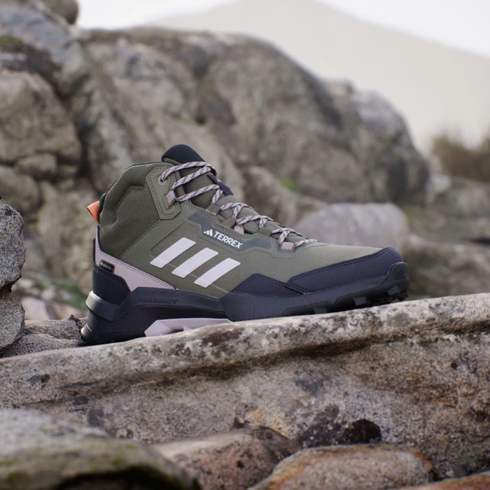 adidas Terrex AX4 Mid GTX olive strata/silver dawn/preloved fig (Damen)