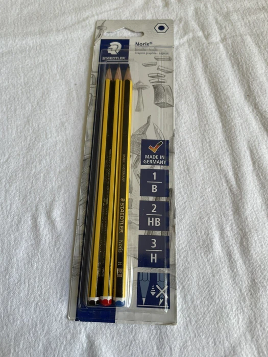 Staedtler Noris 120 Bleistift HB, B, H graphit, schwarz/gelb, 3er-Pack