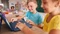 Logitech Rugged Combo 4 for Education für iPad 10, blau, DE Vorschaubild