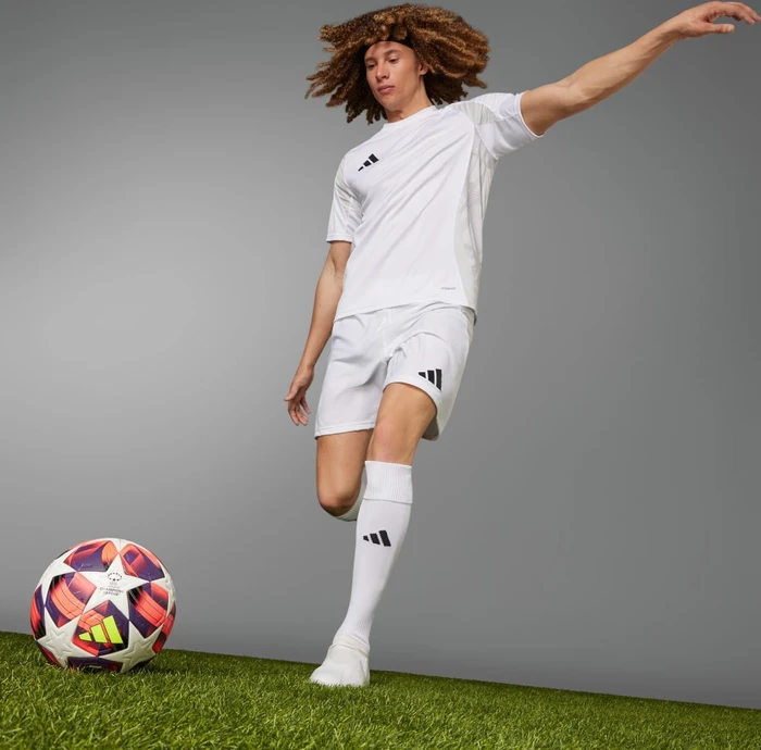 adidas UWCL Pro 2024/2025 Group Stage Fußball white/aurora black/silver metallic