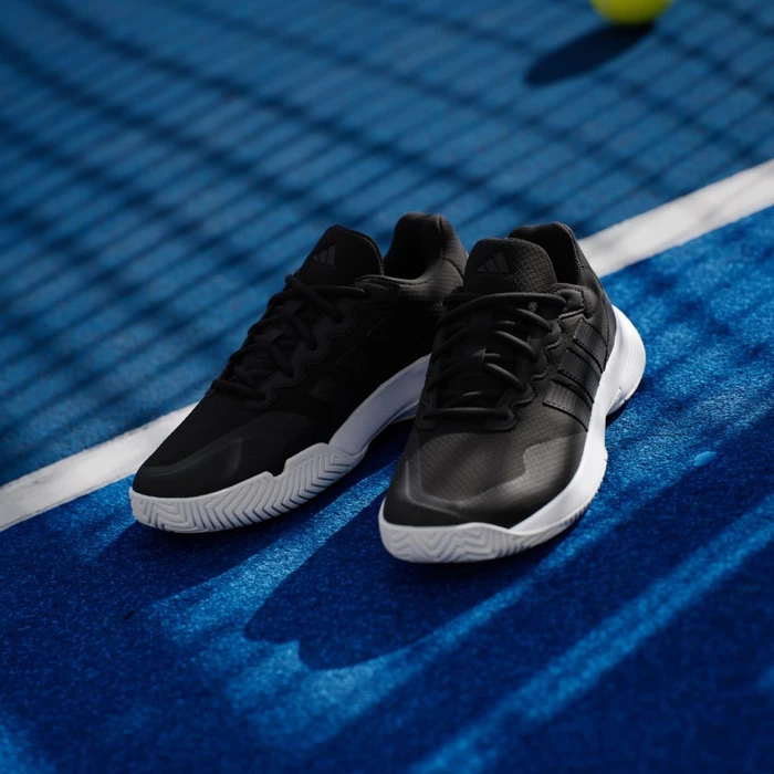 adidas Gamecourt 2.0 core black/cloud white (Damen)