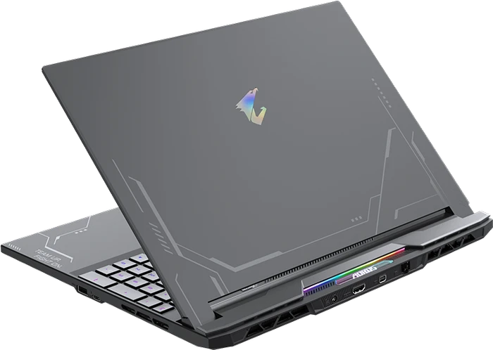 GIGABYTE AORUS 15X, Core i7-13650HX, 16GB RAM, 1TB SSD, GeForce RTX 4070, DE