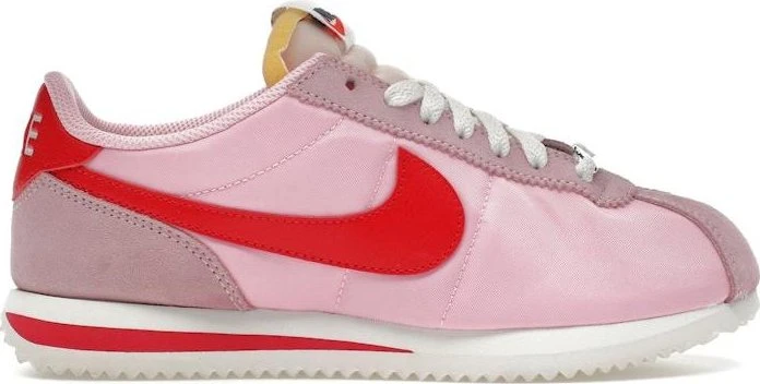Nike Cortez Textile medium soft pink/sail/team orange/fire red (Damen)