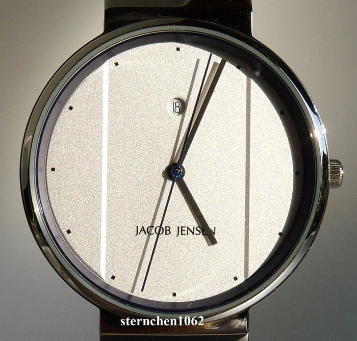 Jacob Jensen New Series 32750