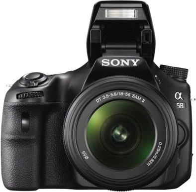 Sony Alpha 58 mit Objektiv 18-55mm 3.5-5.6 DT SAM und 55-200mm 4.0-5.6 DT SAM