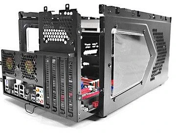 Thermaltake Armor A30i, Acrylfenster