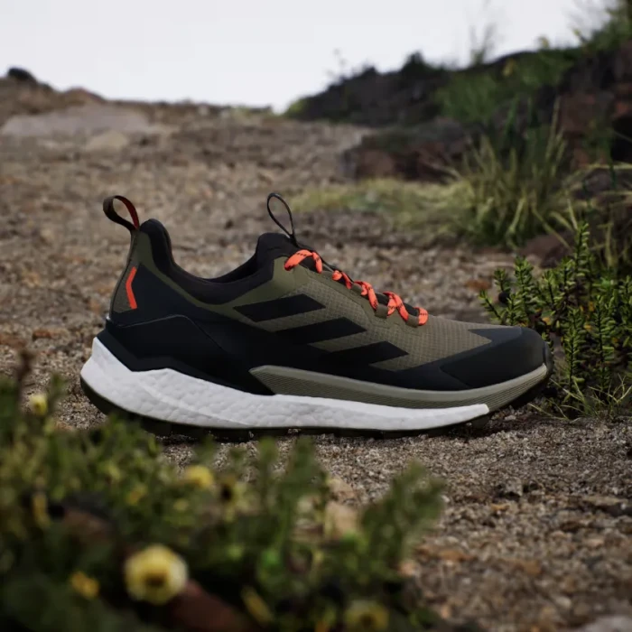 adidas Terrex Free Hiker 2.0 Low GTX olive strata/core black/carbon (Herren)